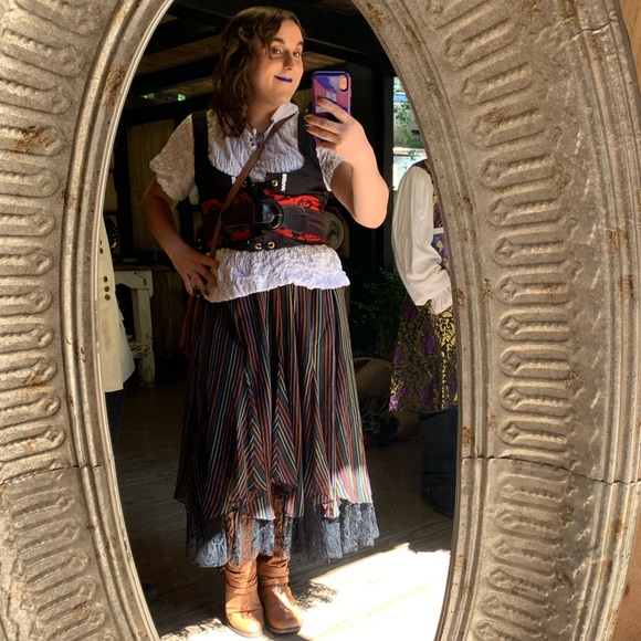 Meet your Posher, Estelle - Picture 3 of 8